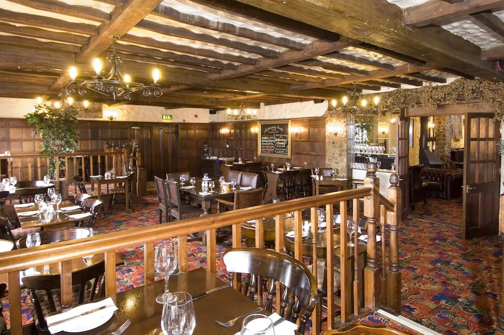 The Horseshoe Inn