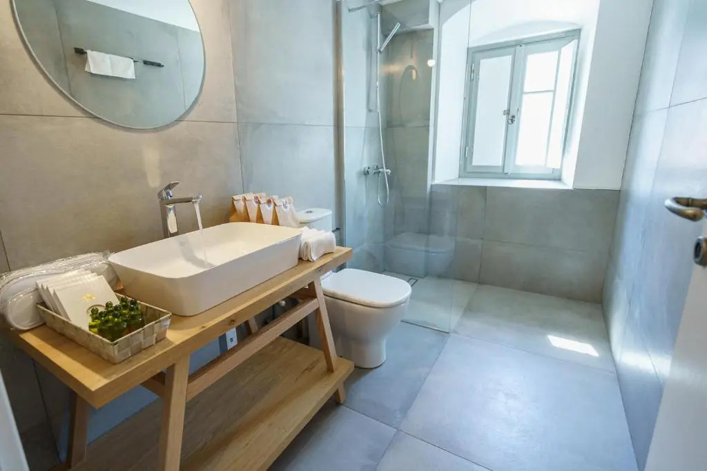 LIVIN HYDRA 2 -Luxury Apartments