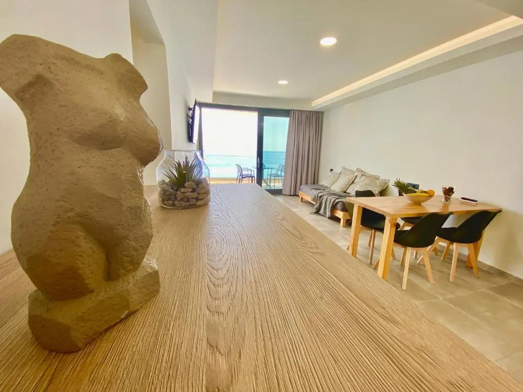 Ostria Apartments
