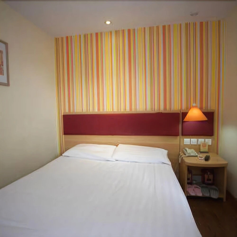 Home Inn Foshan Fenjiang West Road