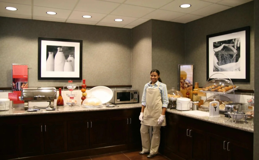 Hampton Inn & Suites Omaha-Downtown