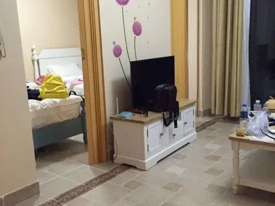 HuiDong Vanke ShuangYue Bay Waterscape Apartment Hotel
