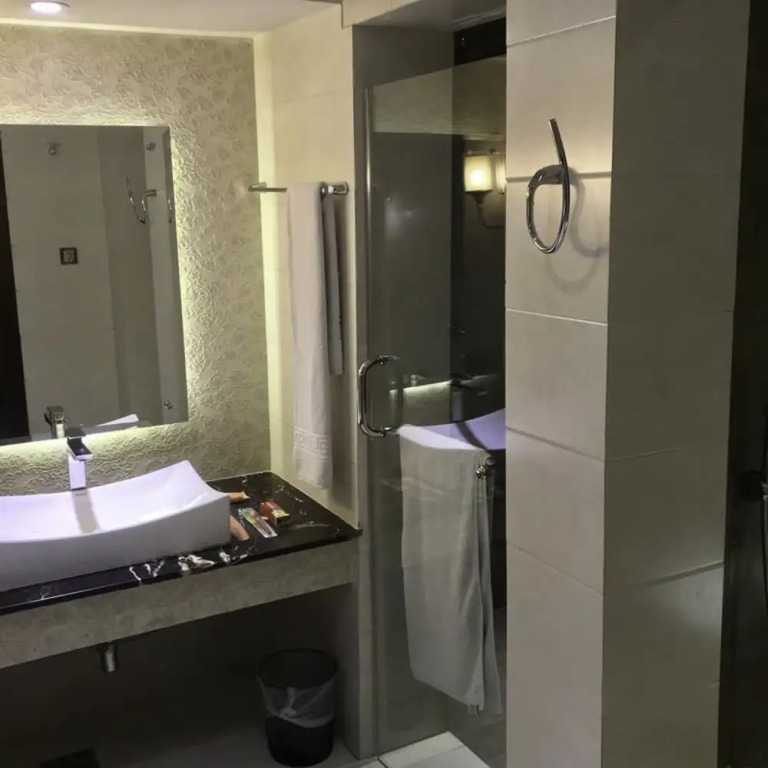 Shalimar Hotel