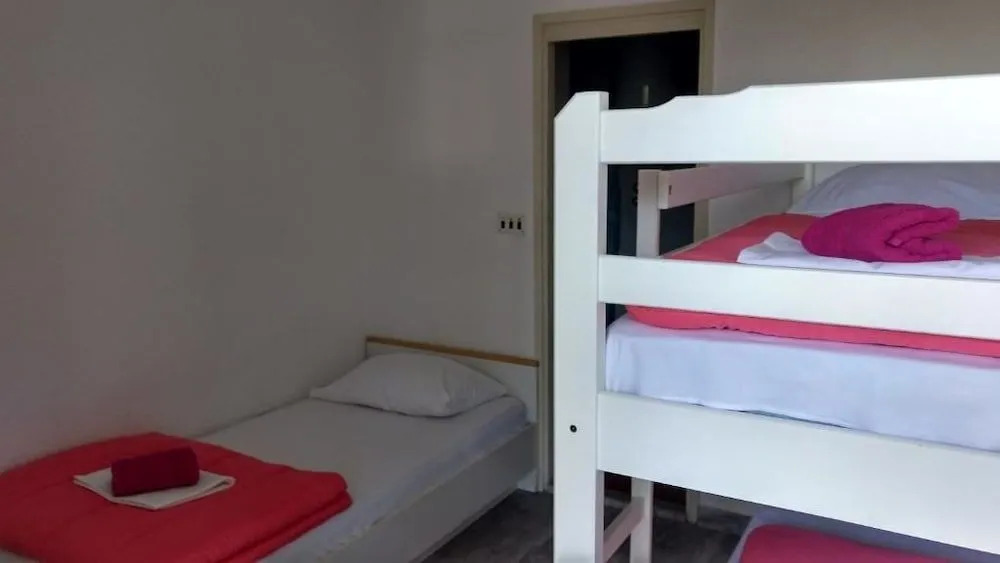 Hostel Little Seahorse
