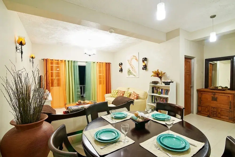 Atlantic Breeze Apartments