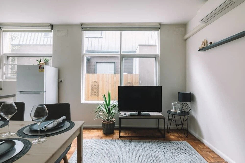 Cosy Melbourne Apartment Close To CBD
