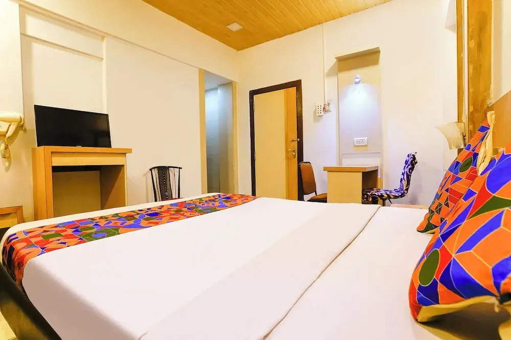 Fabhotel Panchratna