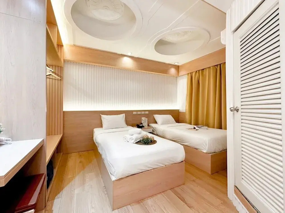 Thrive Hotel