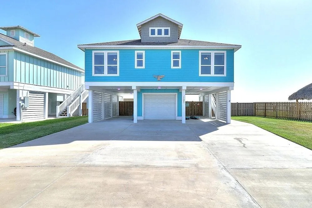 Agarita Shores 3 Bedroom Home by Redawning