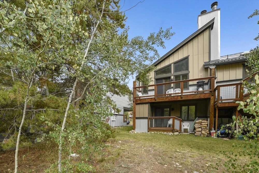 Windwood Minium C-3 2 Bedroom Condo by RedAwning