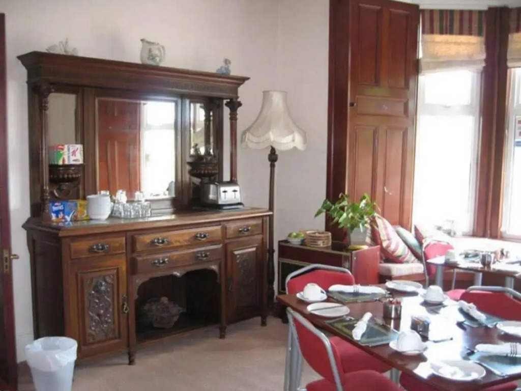 Ravenswood Guest House