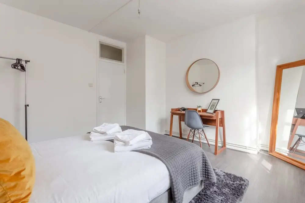 Spacious and Modern 1 Bedroom Flat in Shoreditch
