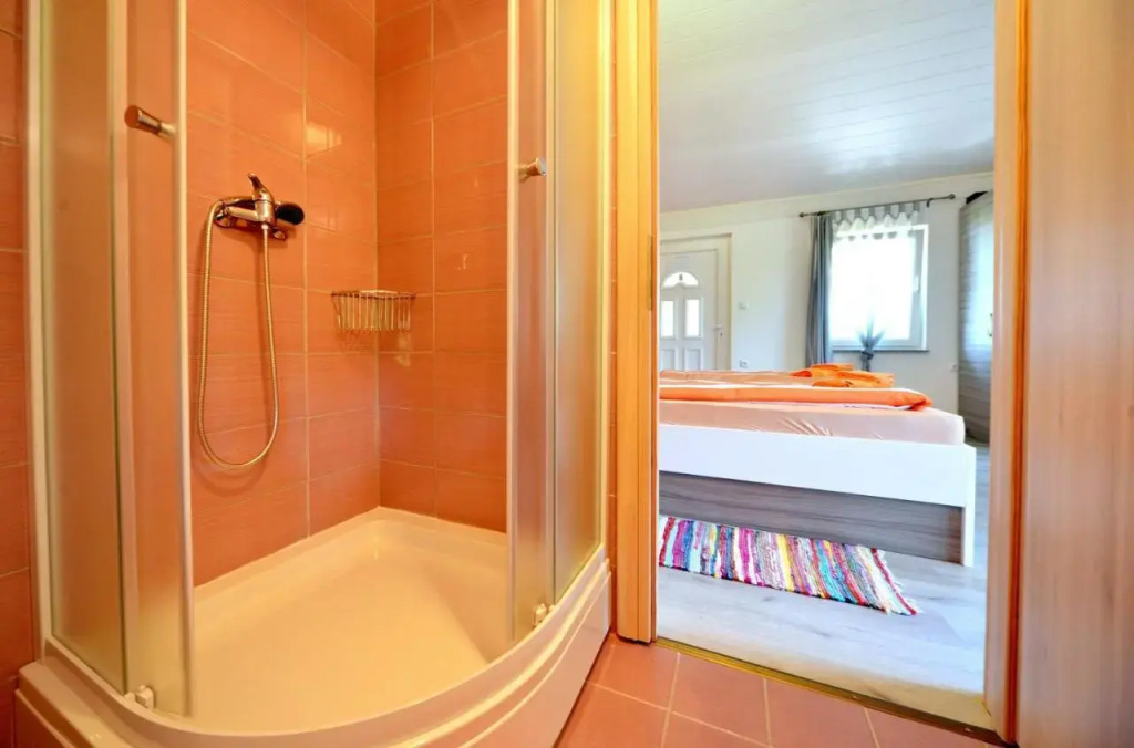 Guest House Rudine