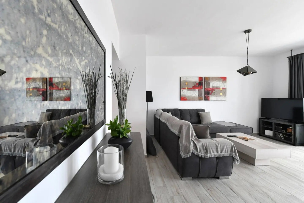 Parikia s Seaside House