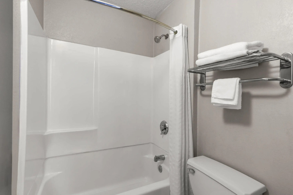 Days Inn by Wyndham Charleston WV