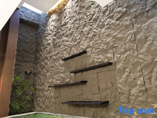 Longxuan Residence Light Luxury Elegant Accommodation