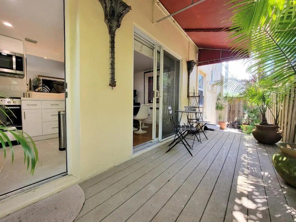 Fort Lauderdale Yacht and Beach Club 103