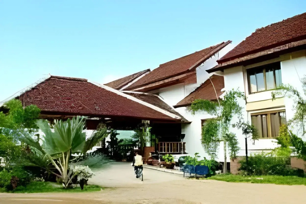 Tak Andaman Resort & Hotel
