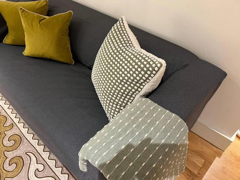Stylish Studio Flat Near Central London