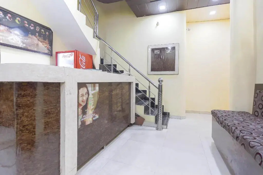 Kumar Guest House by OYO Rooms