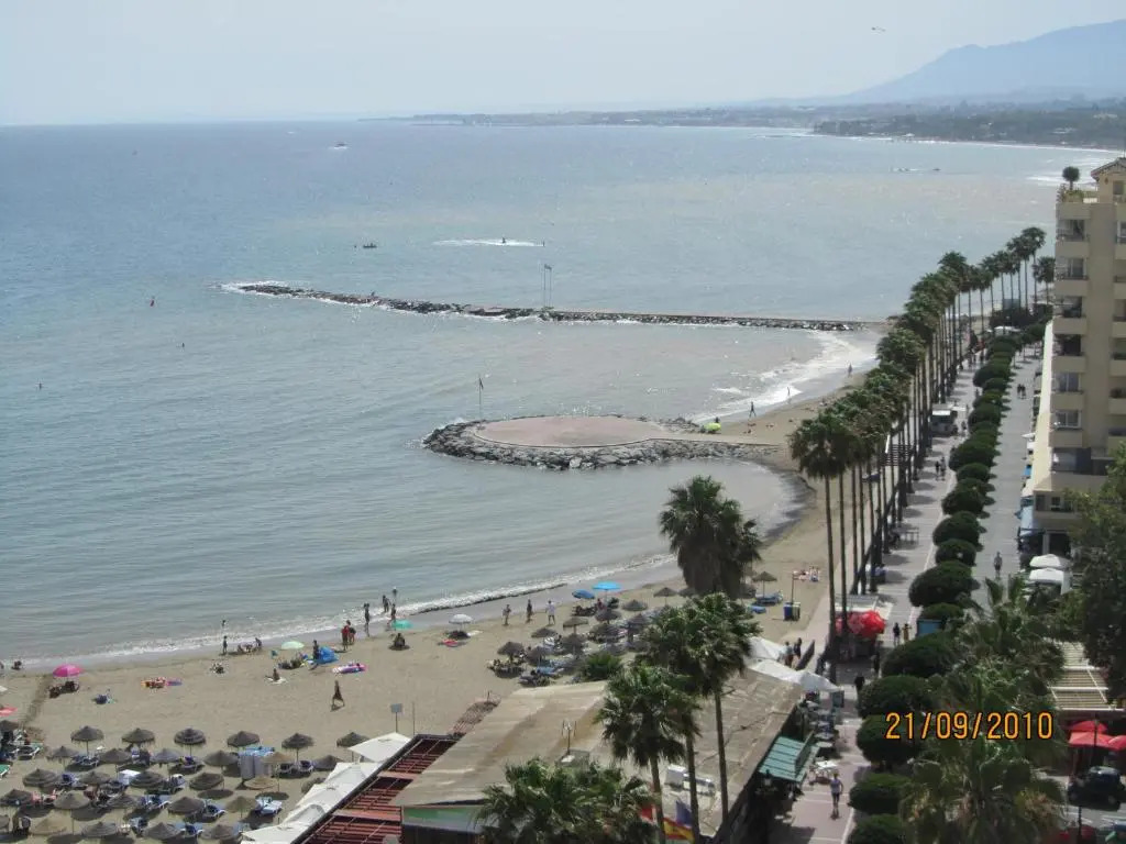 Marbella 2000 Elegant Apartment