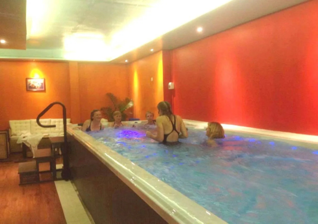 Altos Hotel