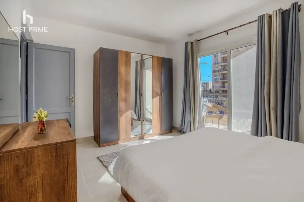 Bright apartment in rehab city