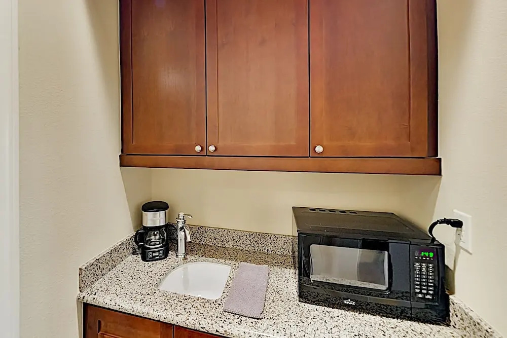 Lovely Legacy S Studio W/ Pools & Hot Tubs 1 Bedroom Condo