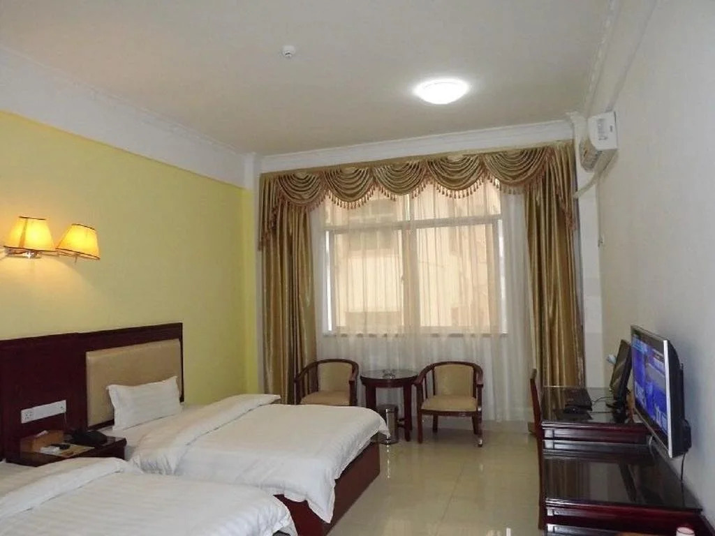 Huangcheng Business Inn