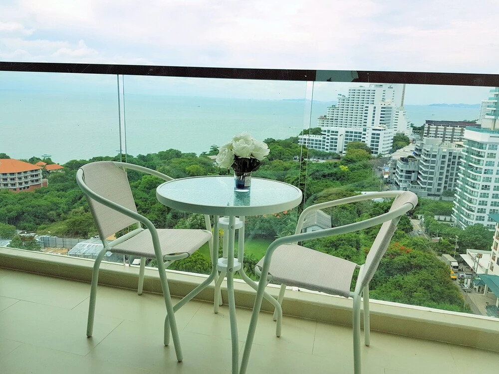 The Peak 1BR-1808 by Pattaya Holiday