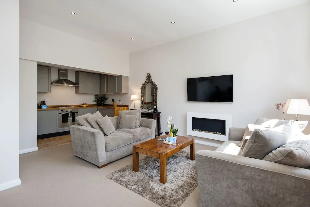 The Chelsea Harcourt Lodge - LPR