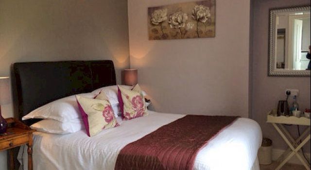 West Vale Country House
