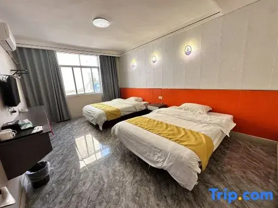 Wanzai Huadu Business Hotel