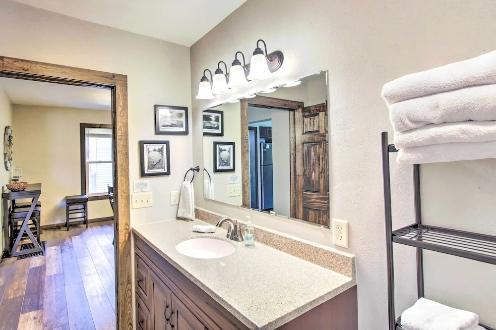 Appleton Abode Near Lake Winnebago & Downtown