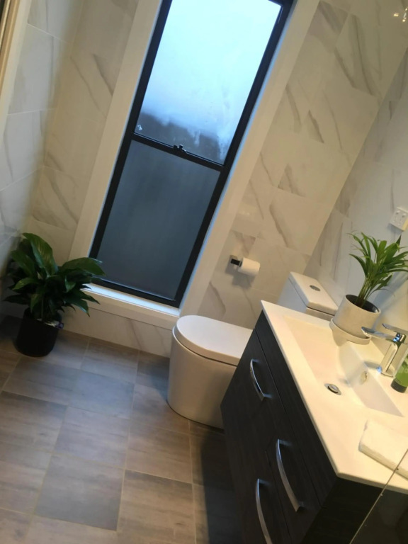 Executive Villa, private 2 bedroom in ideal location