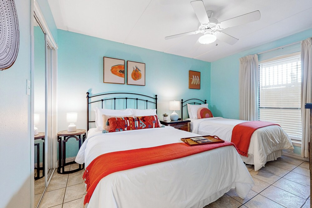 Gulf-view Condo w/ Perks: Suntide III - Unit 205