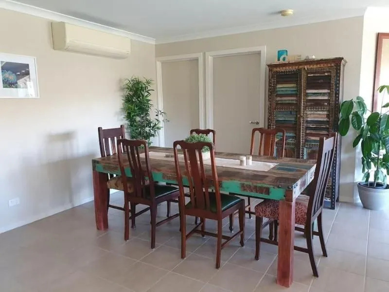 Scenic Villa-Second Storey
