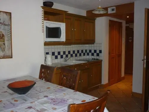 Apartment Chaleureux - Proche De Tout 1
