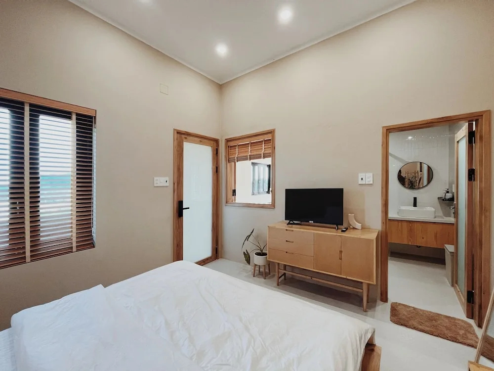 XOM House Biển Hồ