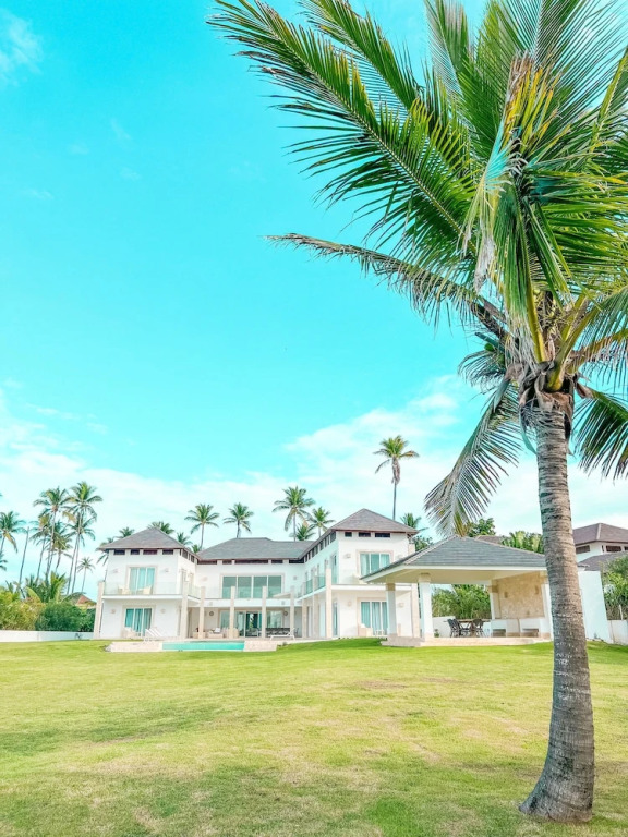 Peninsula Esmeralda Luxury Hotel & Villas