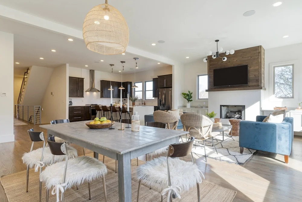 Springsteen by Avantstay Stylish Townhouse in Nashville!