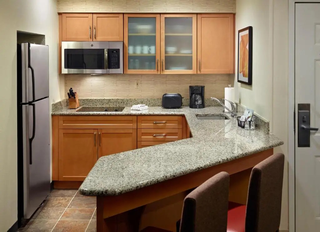 Embassy Suites By Hilton Atlanta Airport North