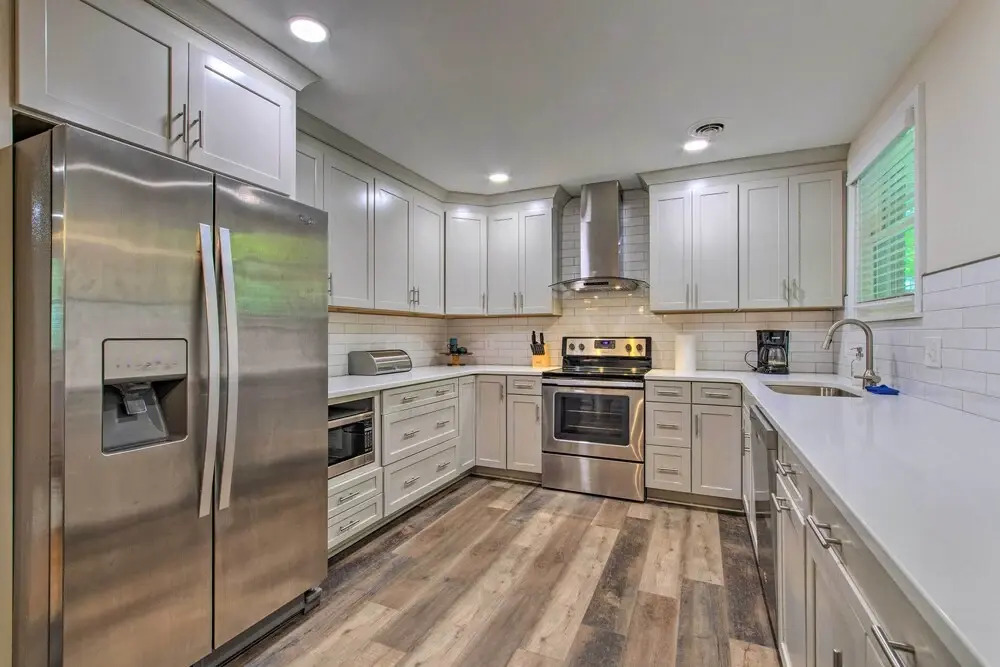 Stylish Wilmington Home, 2 Mi to Riverwalk!