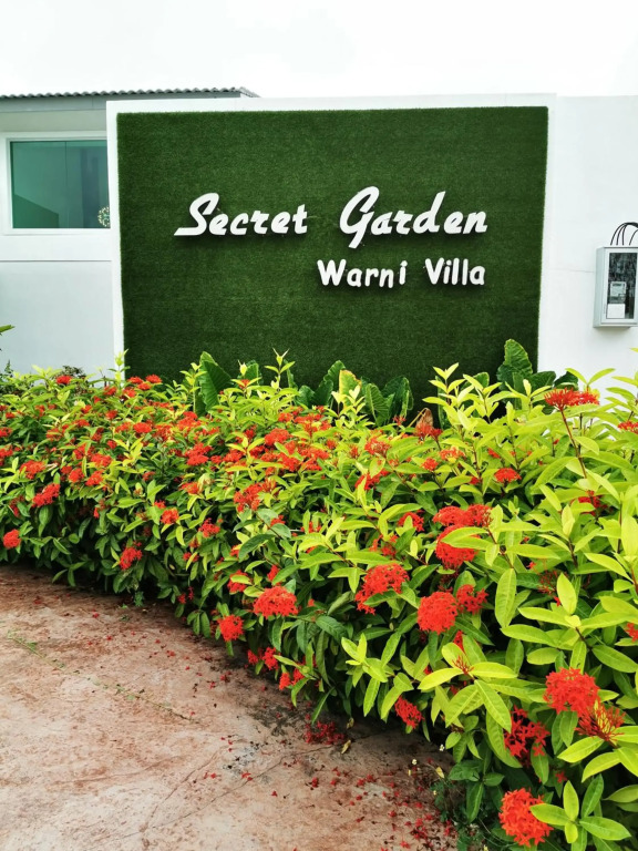 Secret Garden Warni Villa
