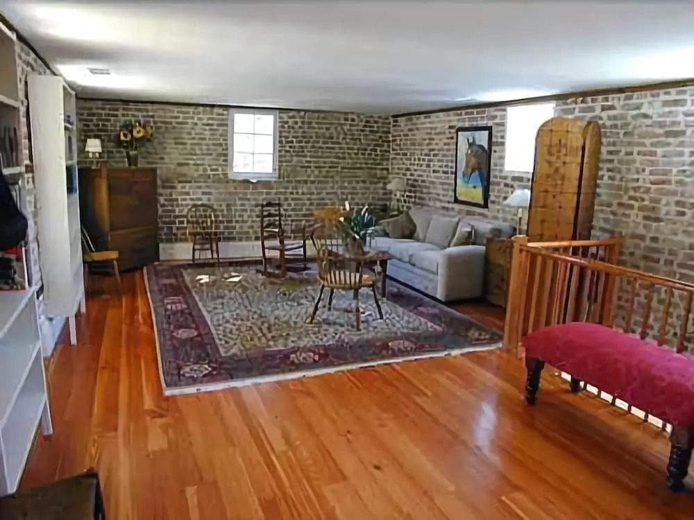 21 East Battery Bed & Breakfast