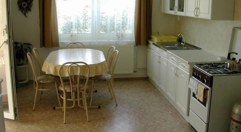 Bor Apartmanház