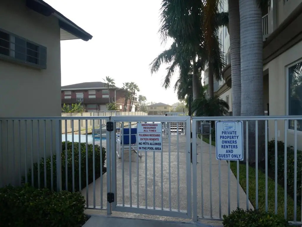 Las Marinas Condominiums 405