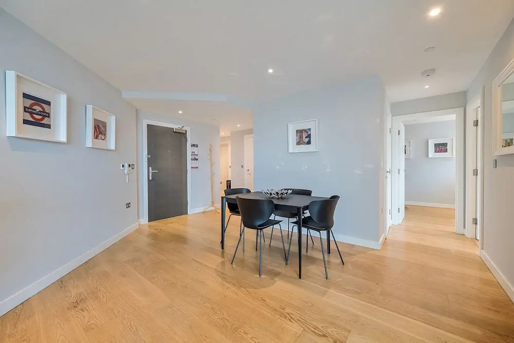 Roomspace Serviced Apartments - Churchyard Row