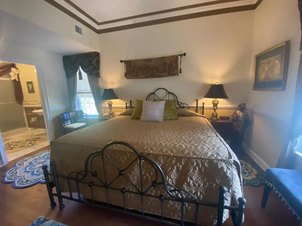 The Cypress Inn