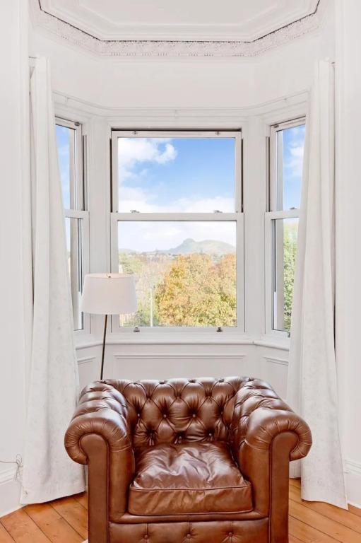 2 Bedroom Penthouse Apartment Sleeps 4